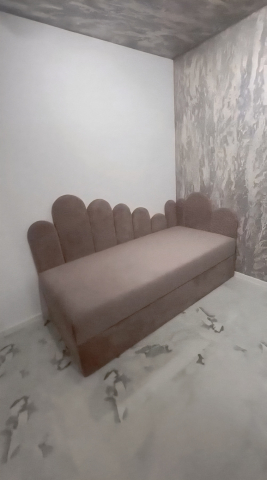 Upholstered bed Beatris 